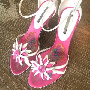 Aldo White Leather Strappy Sandal Heel Fuchsia Pink Silk Interior Lining Size 37